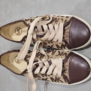 Michael Kors Monogram Jacquard Tennis shoes size 9